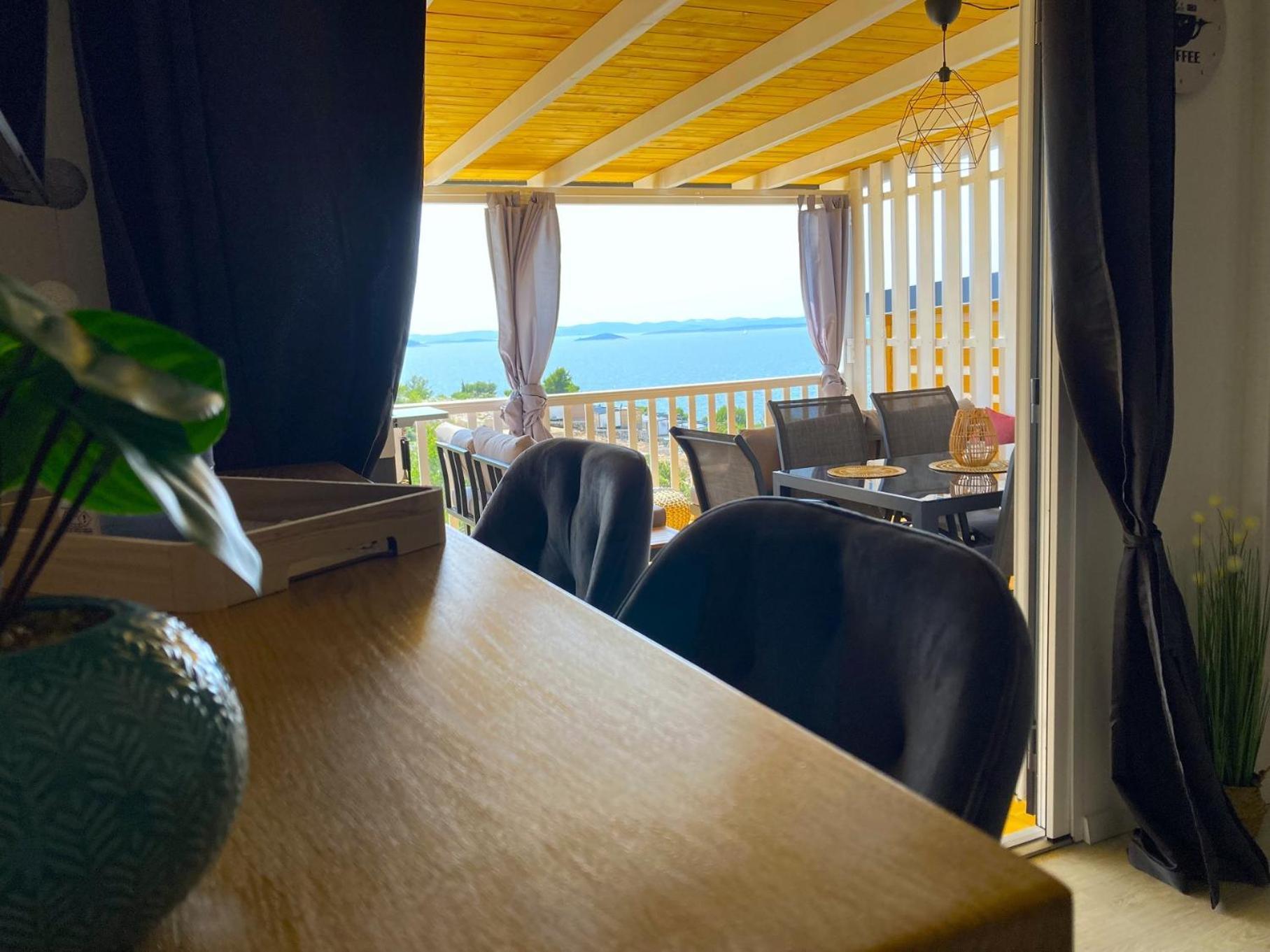 Apartment Mobile Skyline - Beautiful Sea View - On The Palm Of The *
